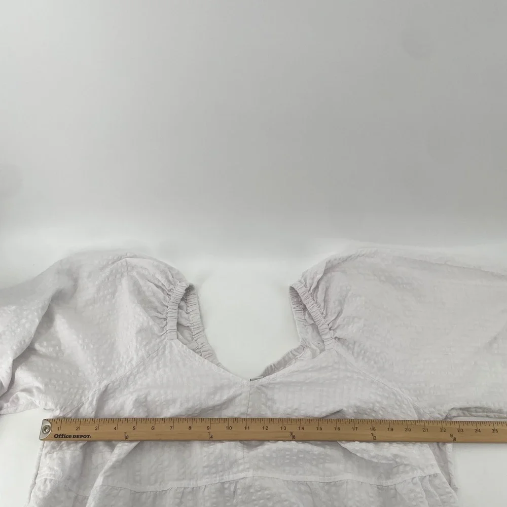 Old Navy Tiered Empire Top Women 2X White Seersucker Puff Sleeve V-Neck Blouse